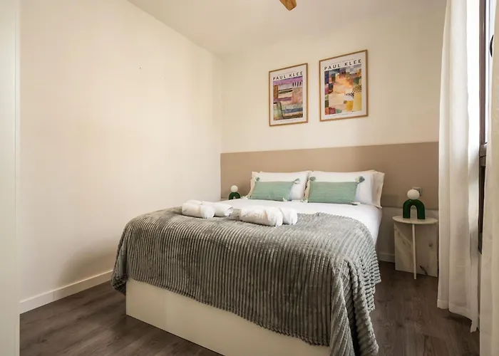 Appartement Eixample Pedestrian Gem Balcony Bathtub Ac