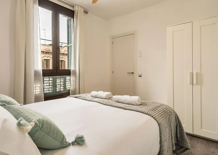 Eixample Pedestrian Gem Balcony Bathtub Ac Appartement