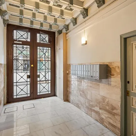 公寓 Eixample Pedestrian Gem Balcony Bathtub Ac 巴塞罗那