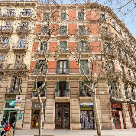 Eixample Pedestrian Gem Balcony Bathtub Ac 公寓 巴塞罗那