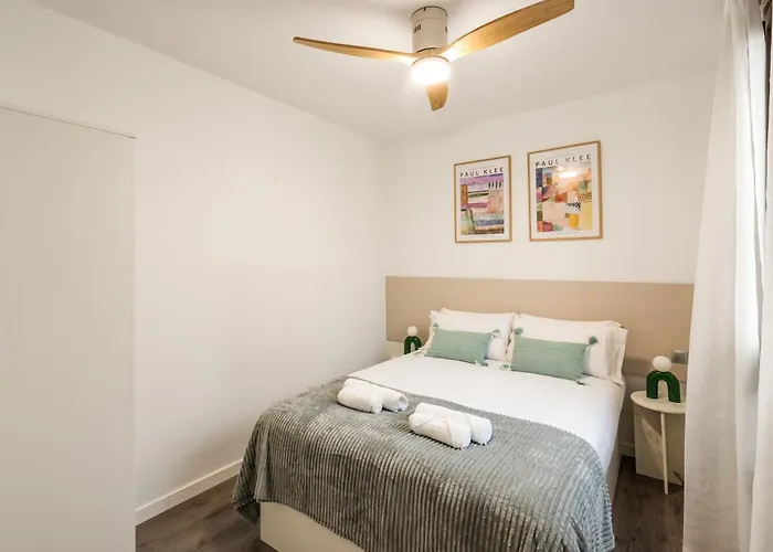 דירה Eixample Pedestrian Gem Balcony Bathtub Ac