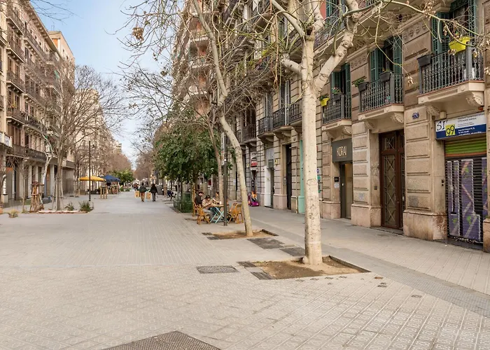 Eixample Pedestrian Gem Balcony Bathtub Ac דירה