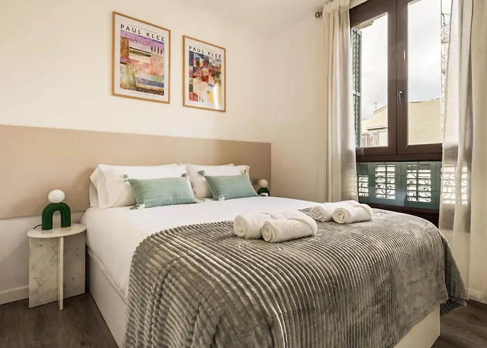 Apartament Eixample Pedestrian Gem Balcony Bathtub Ac