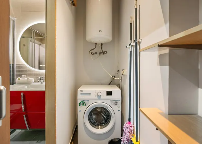 Apartament Eixample Pedestrian Gem Balcony Bathtub Ac